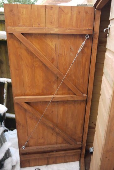 How to fix a sagging shed door - So that you can once 