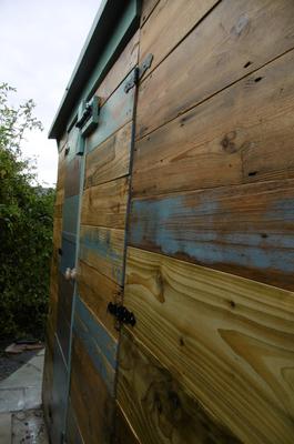 Jo's Lean-to door shed